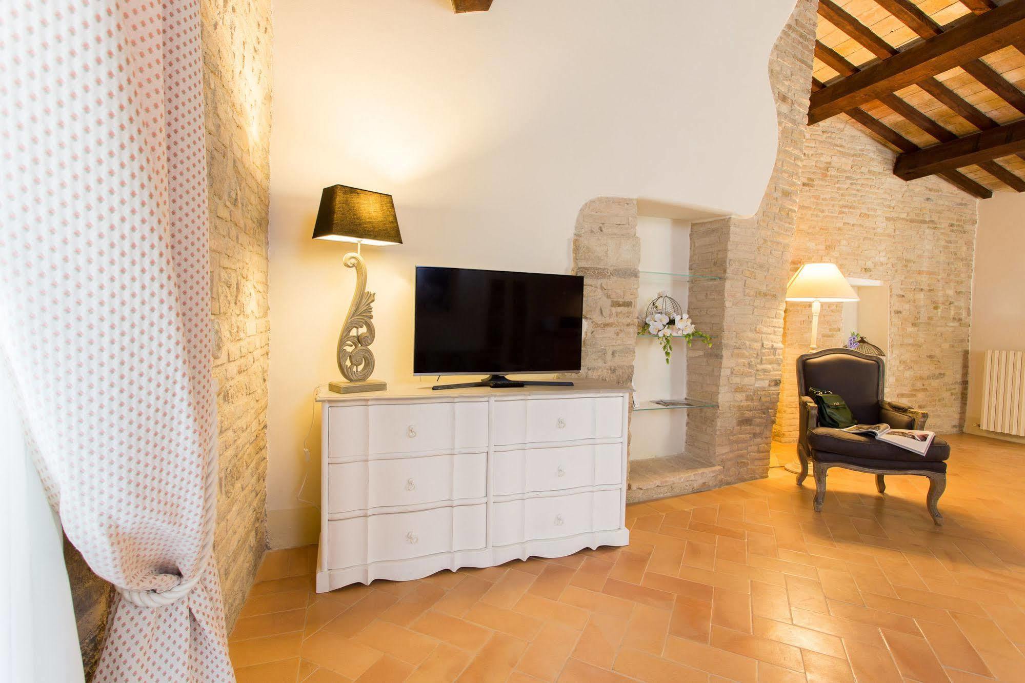 Apartamento Palazzo Gentili San Severino Marche Exterior foto