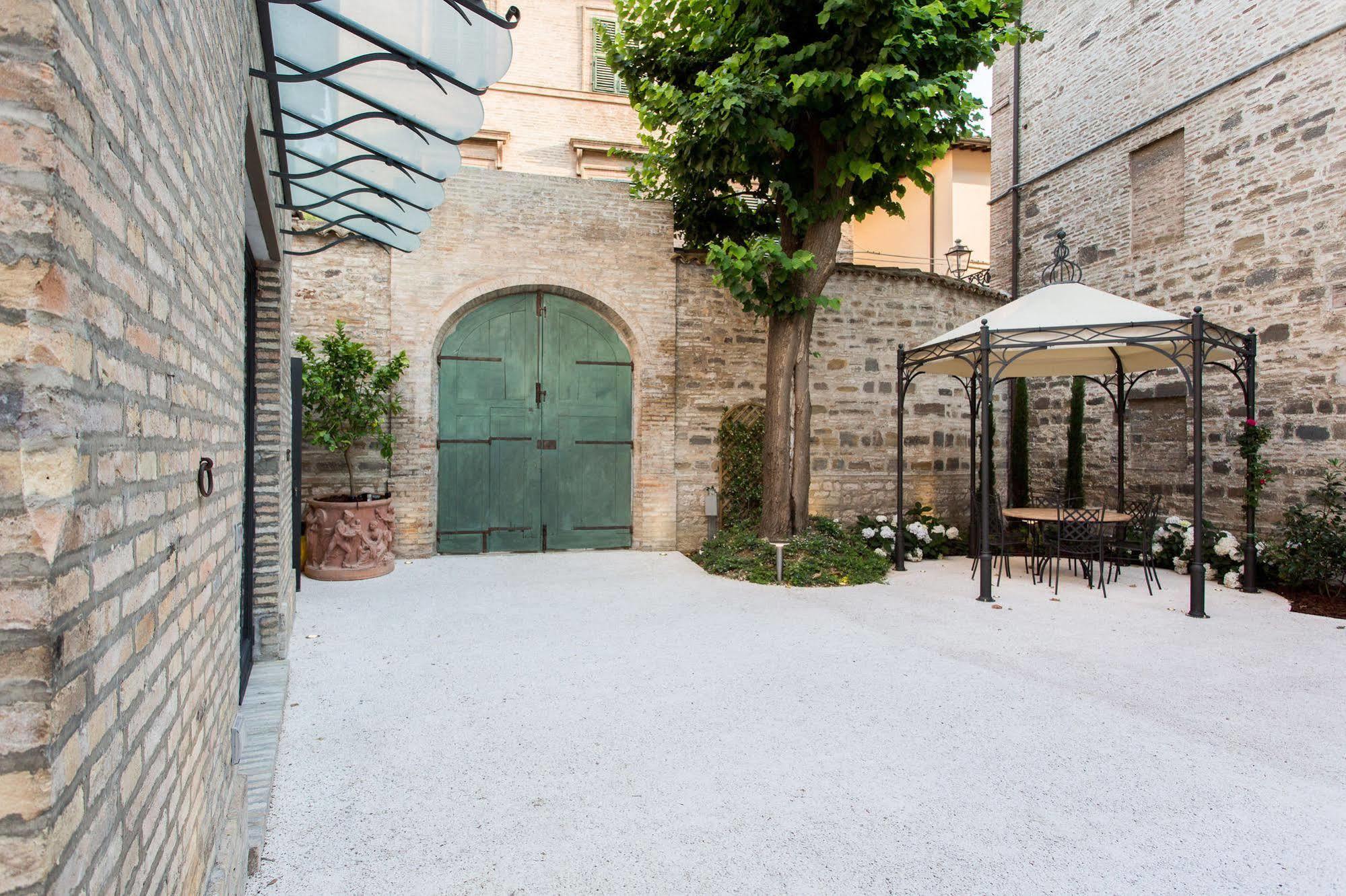 Apartamento Palazzo Gentili San Severino Marche Exterior foto