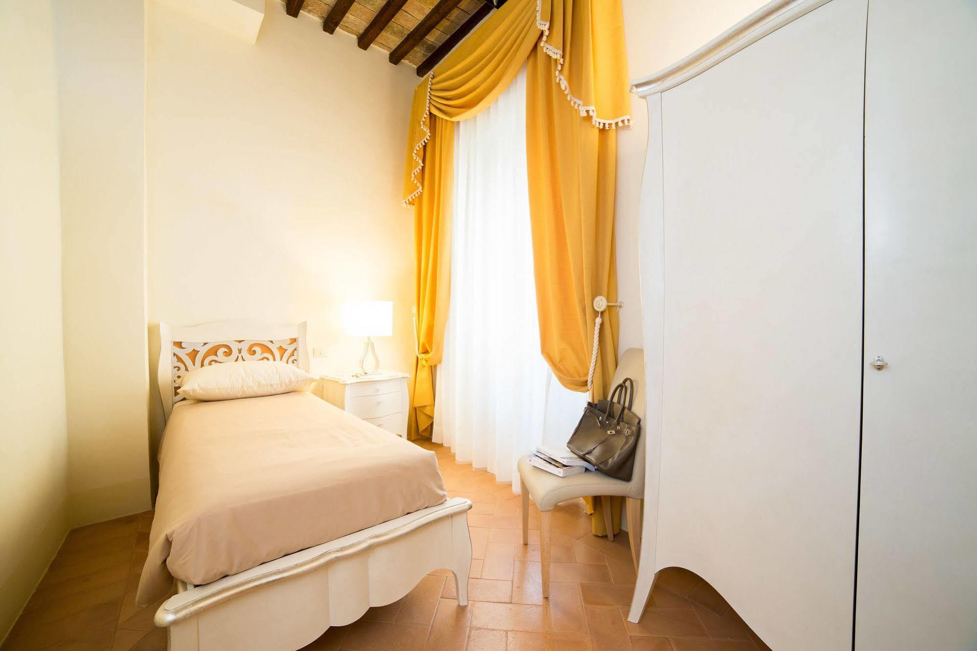 Apartamento Palazzo Gentili San Severino Marche Exterior foto